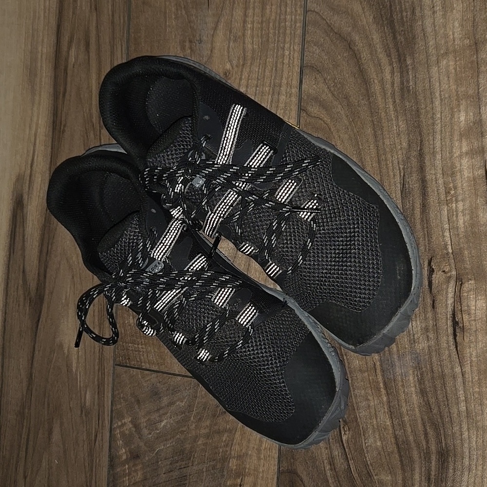 Merrell Trail Glove 6 mens size 9